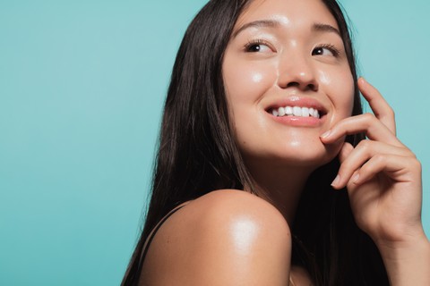 Ilustrasi makeup tanpa oksidasi. Foto: Shutter Stock
