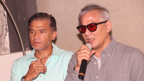 Membandingkan Karier Berakting Tio Pakusadewo Dan Donny Damara Kumparan Com