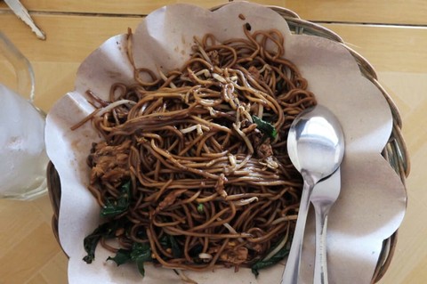 Mie Gosong Sambas