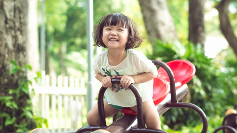 Ilustrasi anak bermain di taman. Foto: Shutter Stock
