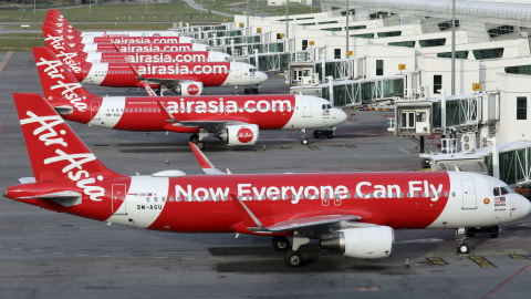 Ilustrasi pesawat AirAsia. Foto: Lim Huey Teng/REUTERS