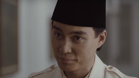 Baim Wong Vs Ario Bayu Siapa Yang Lebih Cocok Memerankan Soekarno Kumparan Com