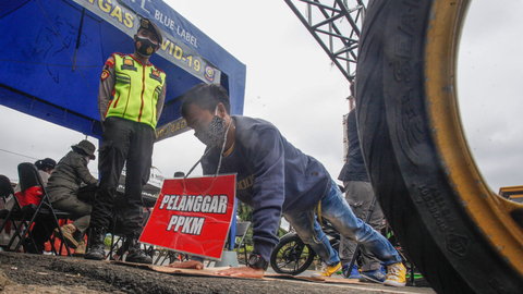 Perjalanan PPKM hingga Akhirnya Dicabut Jokowi (1)