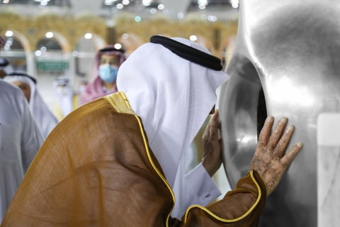 Butuh 50 Jam Memproses Foto Hajar Aswad hingga Tampak Jelas untuk Pertama Kali (5)
