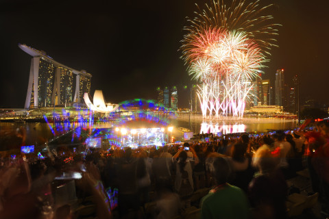 Ilustrasi tahun baru di Marina Bay Foto: Shutterstock