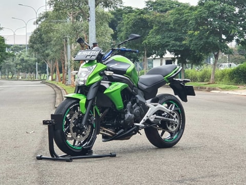 Kawasaki Ninja ER-6N. Foto: RnJ Motosport