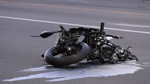 Kendarai Mobil Remaja 14 Tahun di Bantul Tabrak Sejumlah Pemotor, 1 Orang Tewas