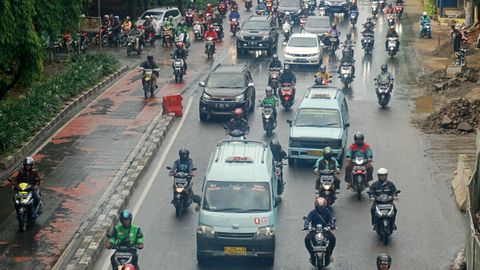 Ilustrasi angkutan umum. Foto: Iqbal Firdaus/kumparan