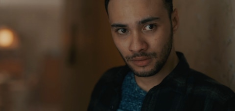 Sinopsis Film Perempuan Bergaun Merah, Tayang Hari Ini di Bioskop (2)