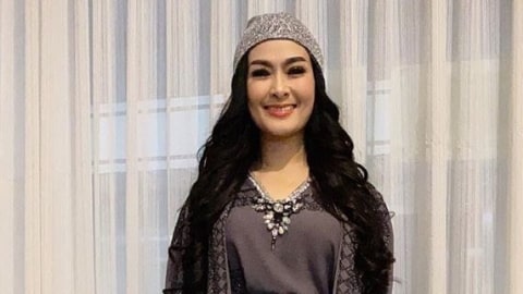 Penyanyi iis Dahlia Foto: Instagram/@isdadahlia