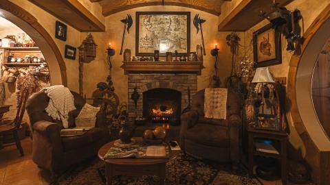 Rumah Hobbit Paraland Resort / 5 Spot Foto Yang ...