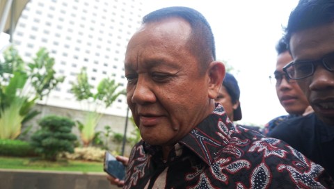 Eks sekretaris Mahkamah Agung, Nurhadi usai diperiksa KPK terkait kasus yang menjerat tersangka Eddy Sindoro, Selasa (6/11). Foto: Nugroho Sejati/kumparan