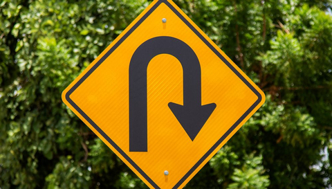 Ilustrasi rambu u turn atau putar balik. Foto: wuling.id