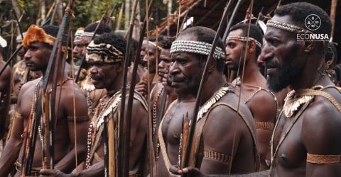 Ilustrasi foto masyarakat adat suku Kombai Foto: EcoNusa