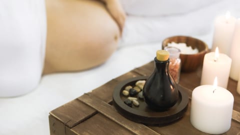 Ilustrasi pijat yang aman untuk ibu hamil Foto: Shutterstock