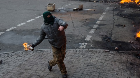 Ilustrasi molotov. Foto: Shutter Stock