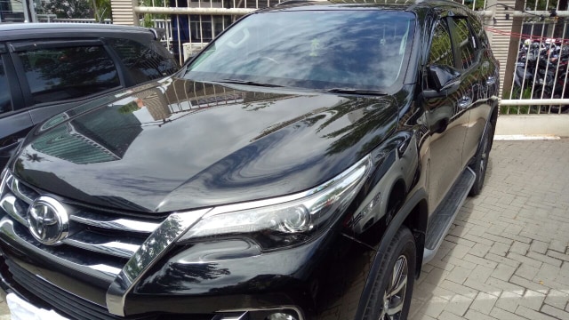 Mobil Fortuner Sitaan KPK