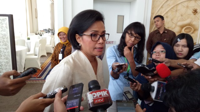 Menteri Keuangan Sri Mulyani menjawab pertanyaan wartawan terkait pajak Google (Foto: Rivi Satrianegara)