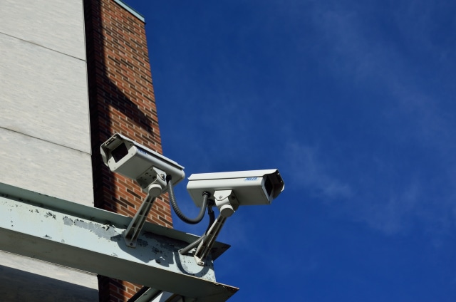 Ilustrasi CCTV atau kamera pengintai. (Foto: ElasticComputeFarm (CC0 Public Domain))
