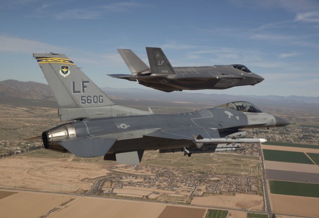 Jet tempur F-35 buatan Lockheed Martin (Foto: Dok. US Air Force)