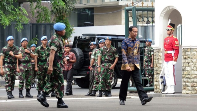 Presiden Jokowi memasuki Mako Paspampres (Foto: Yudhistira Amran Saleh/kumparan)