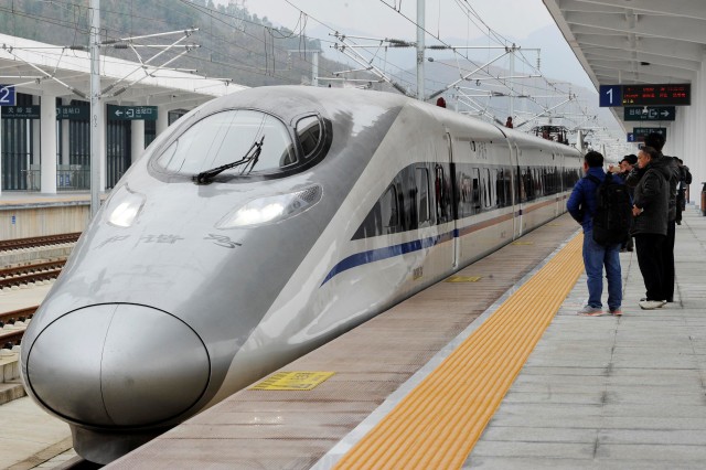Kereta cepat sudah ada di China. (Foto: REUTERS/Stringer)