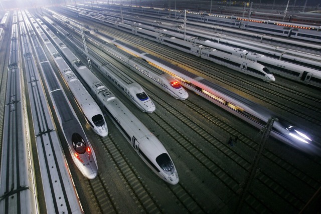 Jalur kereta cepat di China. (Foto: ASSOCIATED PRESS)