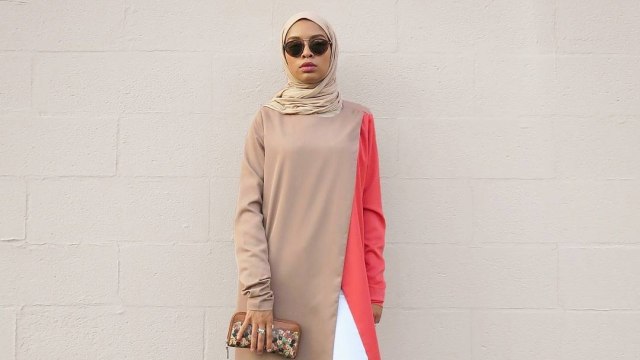 Padu padan hijab dengan busana nude color (Foto: instagram.com/feeeeya)