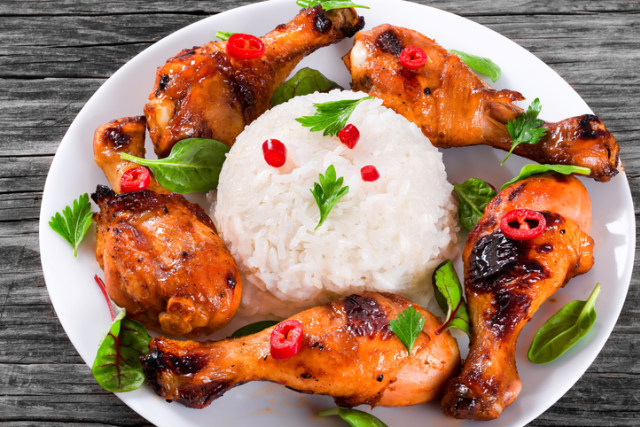 Ayam bakar, salah satu menu favorit makan siang. (Foto: Thinkstock)