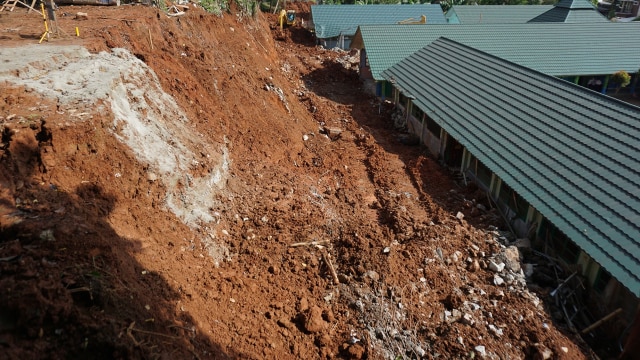 Situasi SMPN 19 Tangerang Selatan. (Foto: Aditia Noviansyah/kumparan)