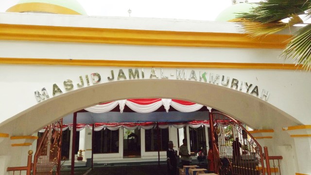 Masjid Jami Al-Makmuriyah, Kepulauan Seribu. (Foto: Ainul Qalbi/kumparan)