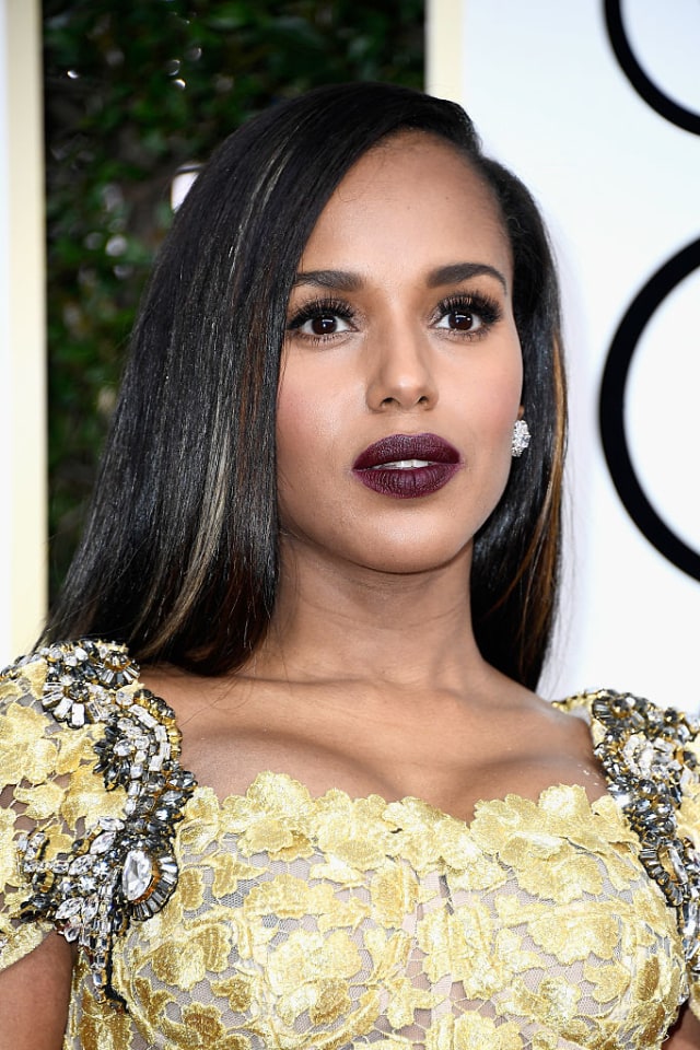 Tampil bold untuk Golden Globes 2017. (Foto:  Frazer Harrison/ Getty Images)