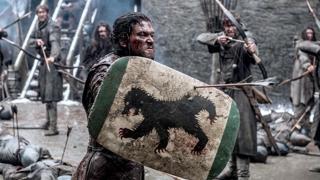 Jon Snow berperang melawan pasukan Ramsay Bolton (Foto: www.hbo.com/game-of-thrones)