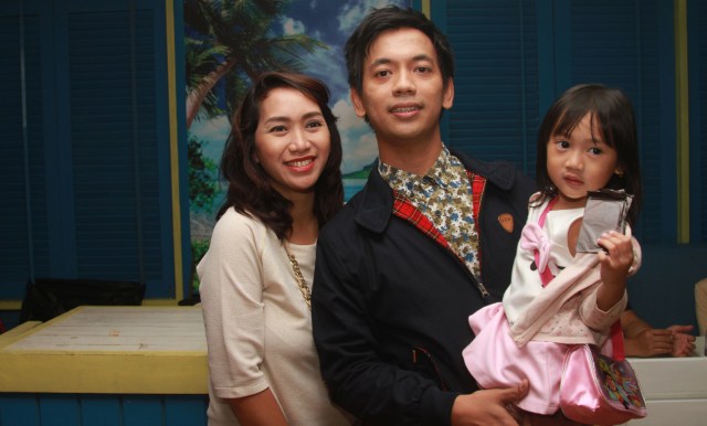 Rian D'masiv bersama anak dan istri tercinta (Foto: Munady/kumparan)