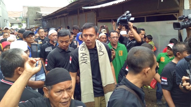 Agus Yudhoyono berkampanye di Cawang. (Foto: Fahrian Saleh/kumparan)