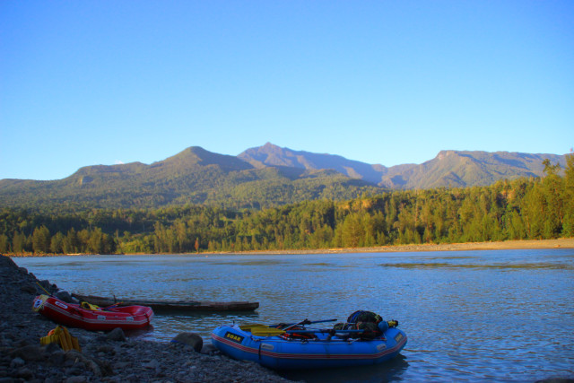 9 Hari 8 Malam Mengarungi Sungai Bongka | kumparan.com