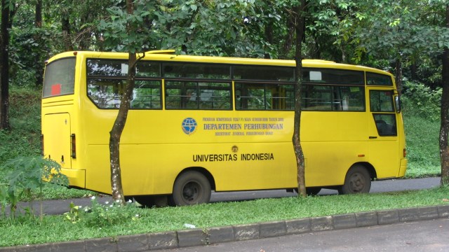 Bis Kuning Universitas Indonesia (Foto: Wikimedia Commons)