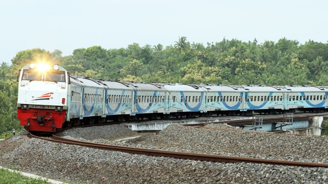 Rangkaian kereta api kelas ekonomi (Foto: Dok. PT KAI)