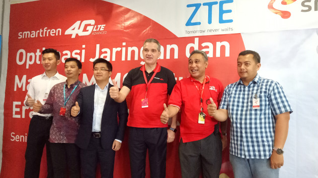 Smartfren memperkenalkan teknologi Massive MIMO  (Foto: Jofie Yordan/kumparan)