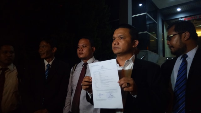 Rolas Sitinjak melaporkan Habib Novel ke polisi (Foto: Aldis Tannos/kumparan)