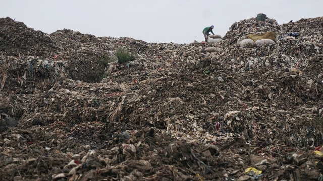 2.500 hingga 7.000 ton sampah setiap harinya. Foto: Aditia Noviansyah/kumparan