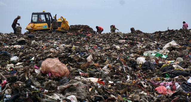 Potret tumpukan sampah yang kita buang. (Foto: Aditia Noviansyah/kumparan)