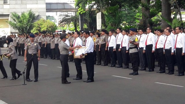 Apel Polisi dan Pemberian Penghargaan. (Foto: Aldis Tannos/kumparan)