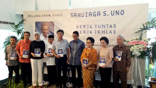 Sandiaga Uno hadiri launching buku. (Foto: Muhammad Iqbal/kumparan)