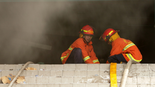 Ilustrasi petugas pemadam kebakaran Foto: Fanny Kusumawardhani/kumparan