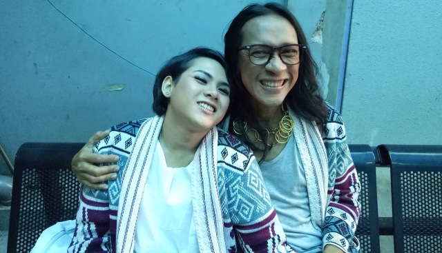 Aming (kanan) dan sang istri. (Foto: DN. Mustika Sari/kumparan)