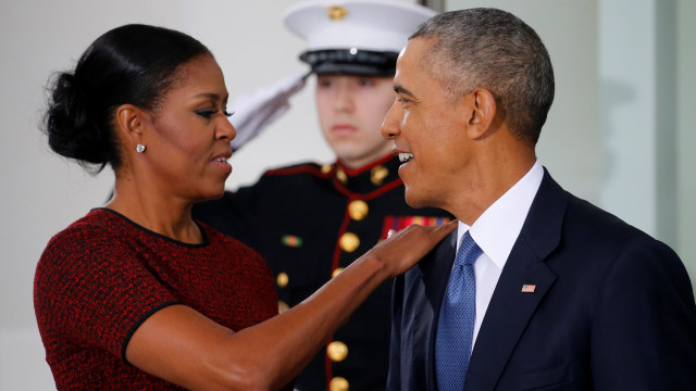 Barrack Obama dan Michelle Obama. (Foto: Jonathan Ernst/Reuters)