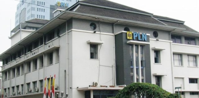 Gedung PLN (Foto: wikimapia.org)