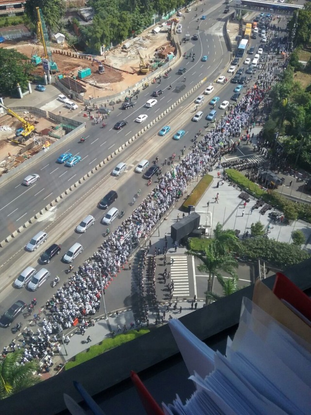 Massa demonstrasi dari ketinggian (Foto: GNPF)