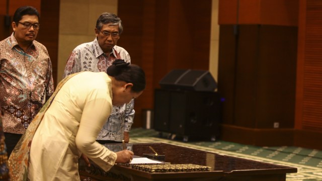 Irjen Kemenkeu Sumiyati saat pelantikan. (Foto: Antara/Muhammad Adimaja)